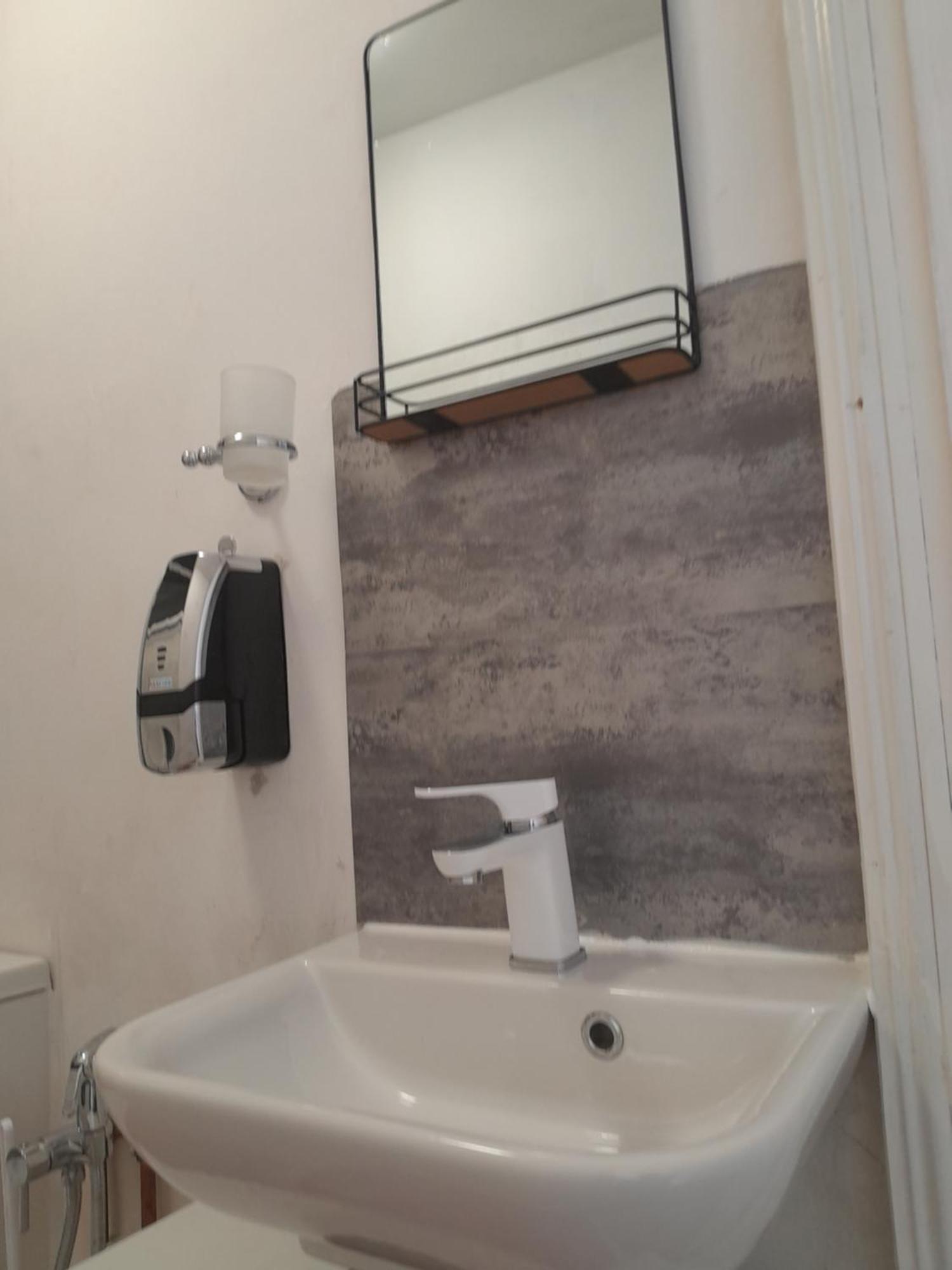 Ensuite Basic Room Budget Sketty 5 Swansea Ngoại thất bức ảnh